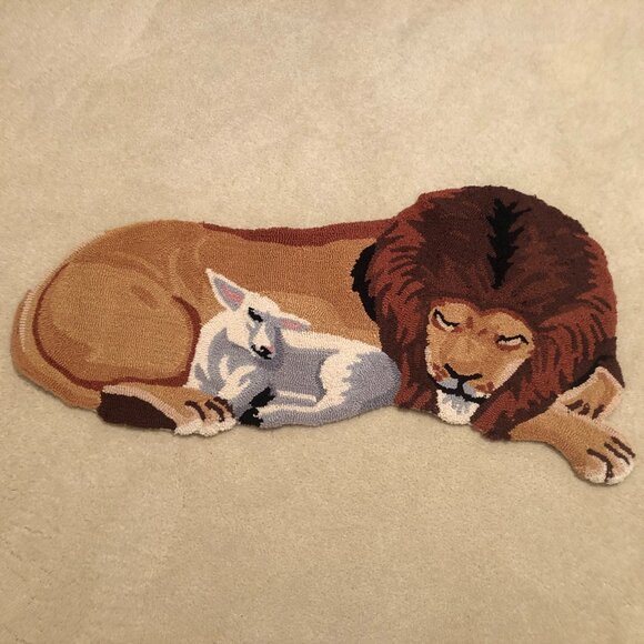 "Peace on Earth Lion and the Lamb" accent rug 36 x 16 inches - Picture 1 of 8